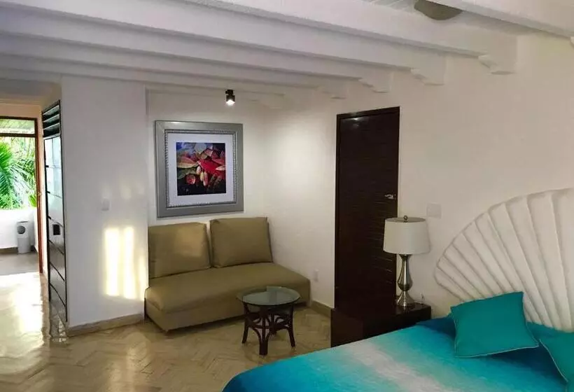 ジュニアスイート, Ixtapa Palace