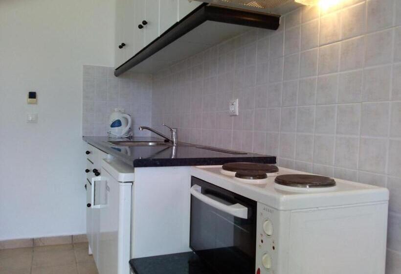 Апартаменты 1 Спальня, Liberatos Village