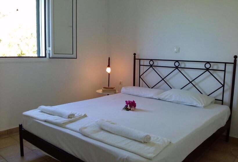 Апартаменты 1 Спальня, Liberatos Village