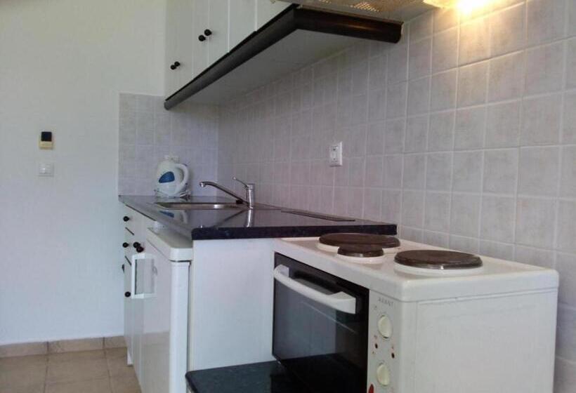 Апартаменты 1 Спальня Вид на Сад, Liberatos Village