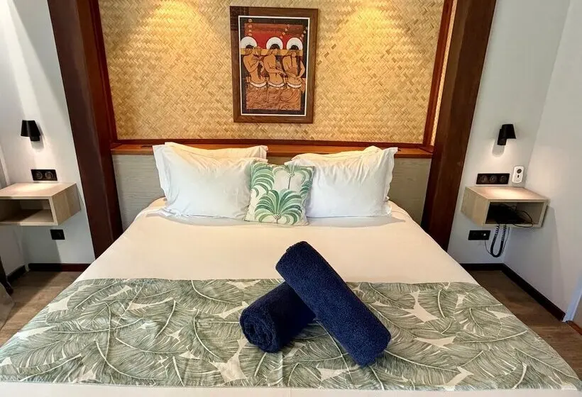 بانگلوی استاندارد, Maitai Bora Bora