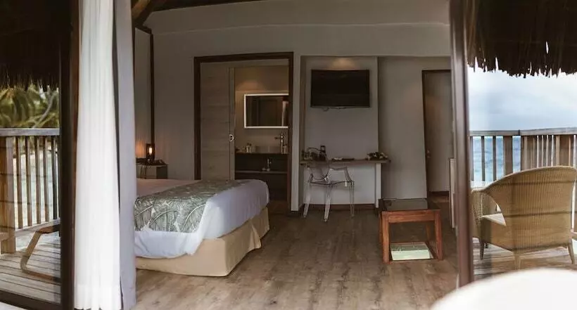 بانگلوی ممتاز, Maitai Bora Bora