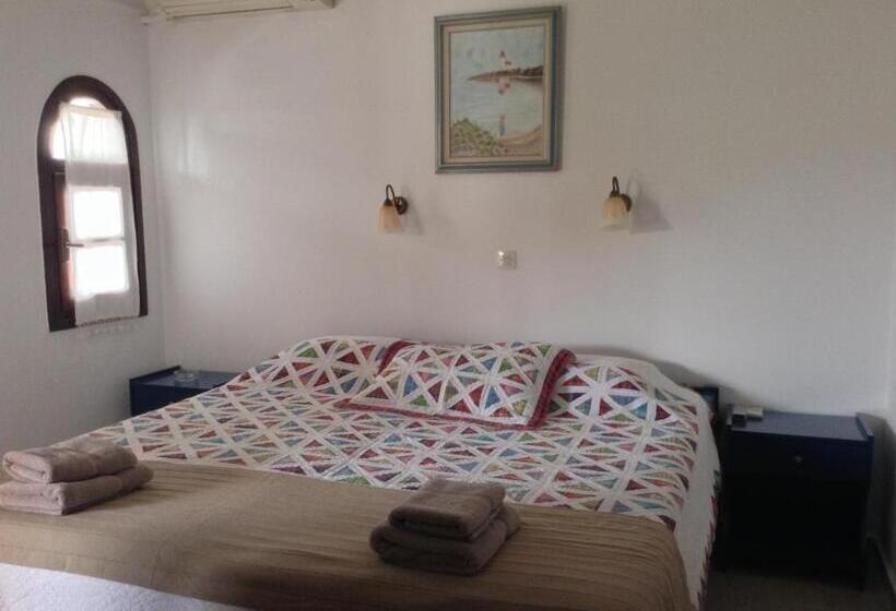 스탠다드 룸, Mouria