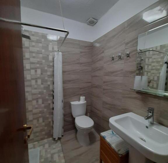 스탠다드 트리플 룸, Mouria