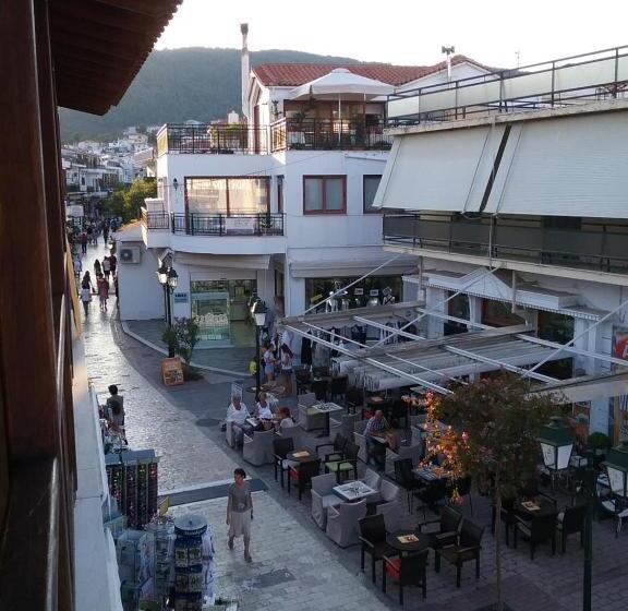 스탠다드 트리플 룸, Mouria