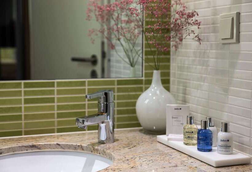 اتاق استاندارد, Radisson Blu Hotel, Hamburg Airport