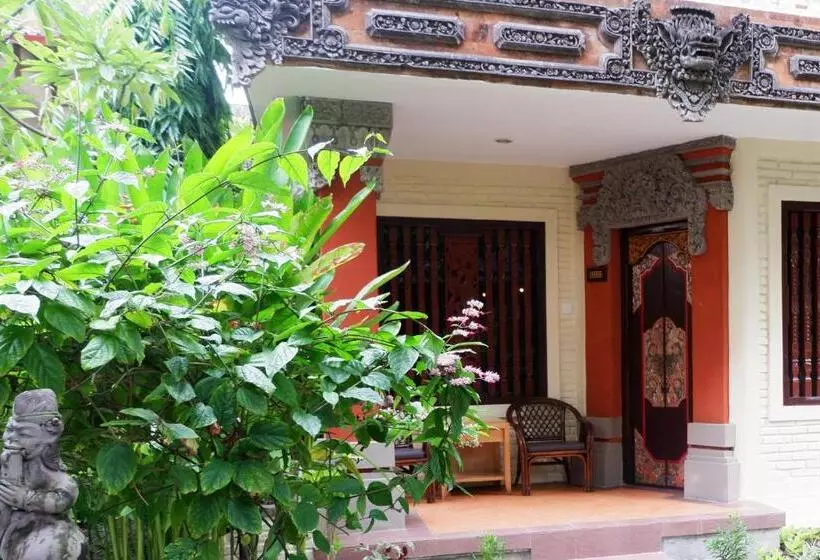 سوییت جونیور, Seminyak Paradiso