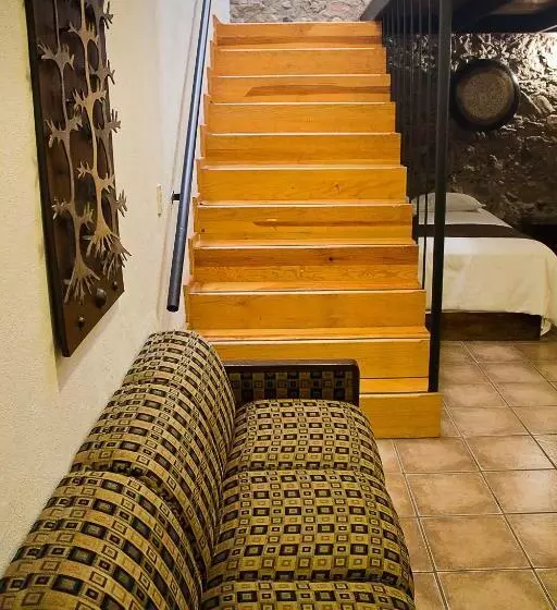 سوییت سوپریور, Suites Sofia
