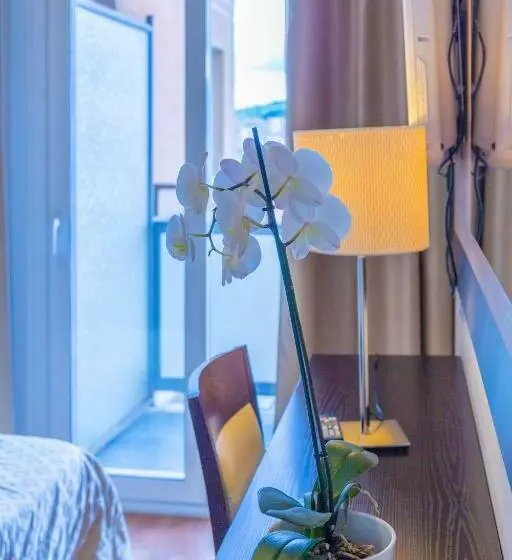 اتاق استاندارد, Suite Hotel Elite