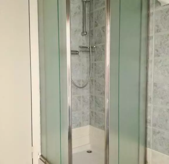 اتاق استاندارد, Suite Hotel Elite