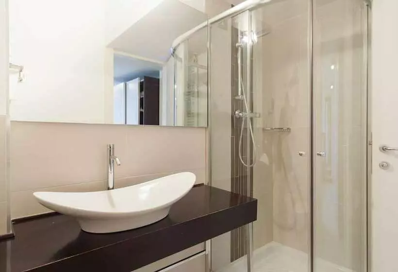 اتاق استاندارد, Suite Hotel Elite