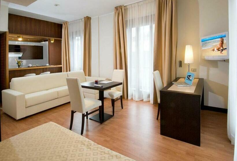 سوییت جونیور, Suite Hotel Elite