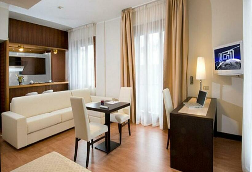 استودیوی استاندارد, Suite Hotel Elite