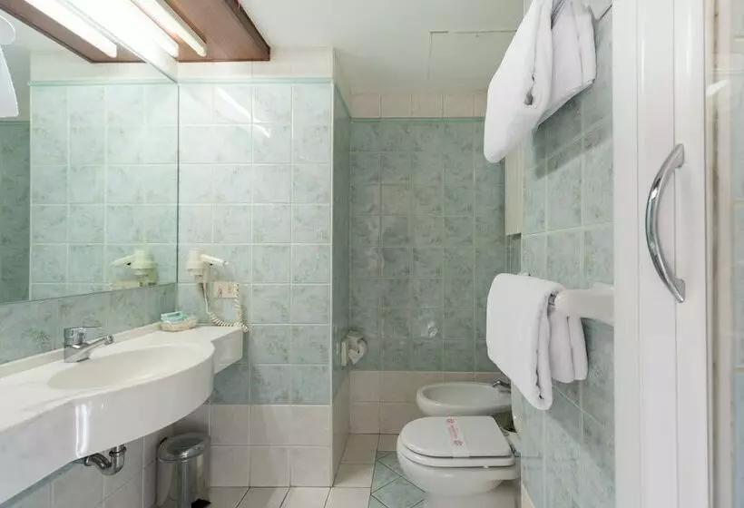 اتاق اکونومی, Suite Hotel Elite