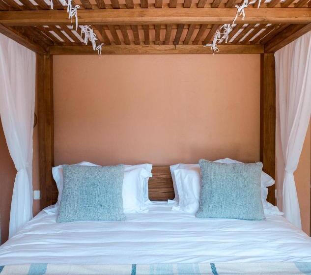 غرفة قياسية سرير كينج, La Parenthèse De Marie