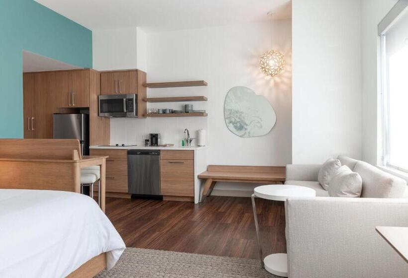 إستوديو قياسى سرير كينج, Element Dallas Richardson