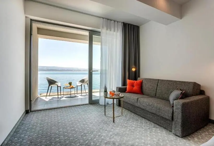 Habitación Deluxe Vista Mar con Balcón, Saint Hildegard