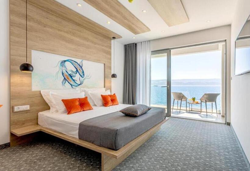 Номер Superior, Saint Hildegard