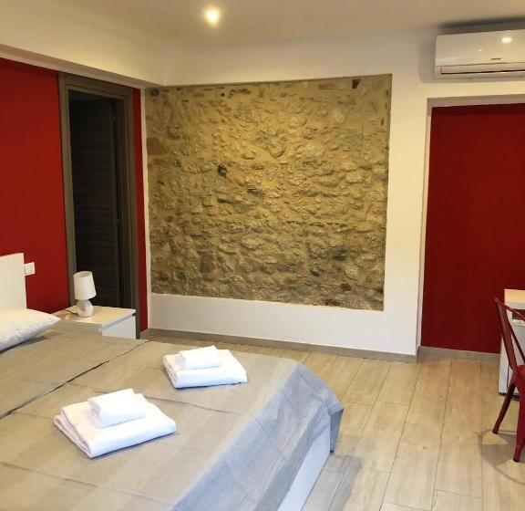 スタンダードルーム, Mammacristina