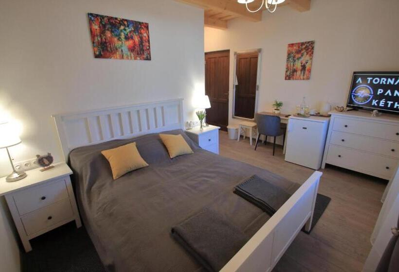 Номер Стандарт Адаптированный для Инвалидов, A Tornácos Panzió