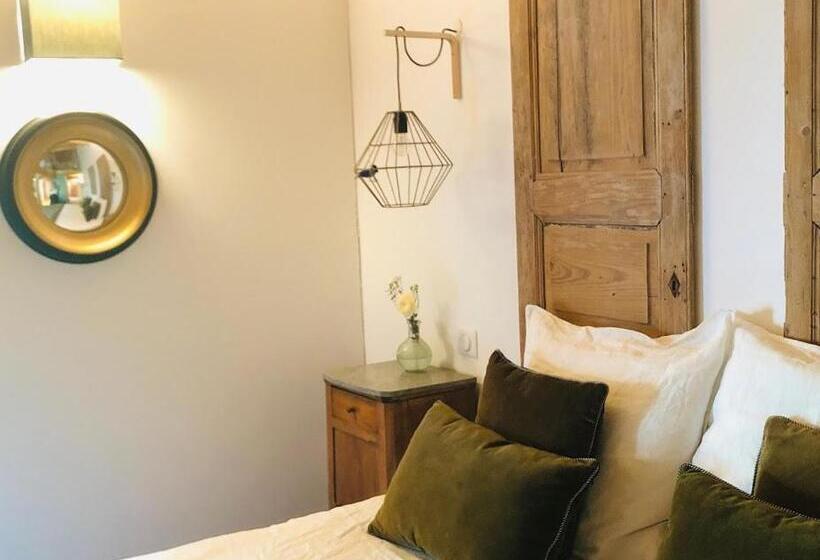 家庭间, Le Clos De Miribel