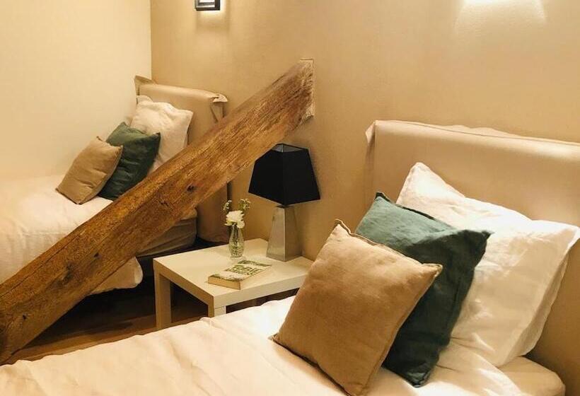 家庭间, Le Clos De Miribel