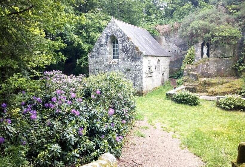 غرفة قياسية ثلاثية, Les Deux Rivieres   Chambres & Table D Hôtes