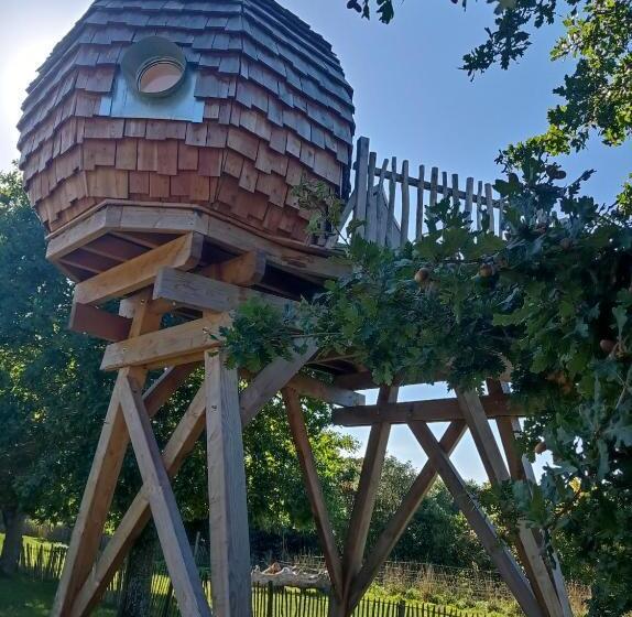 اتاق استاندارد با چشم‌انداز باغ, Nuit Insolite Lovelit Val André