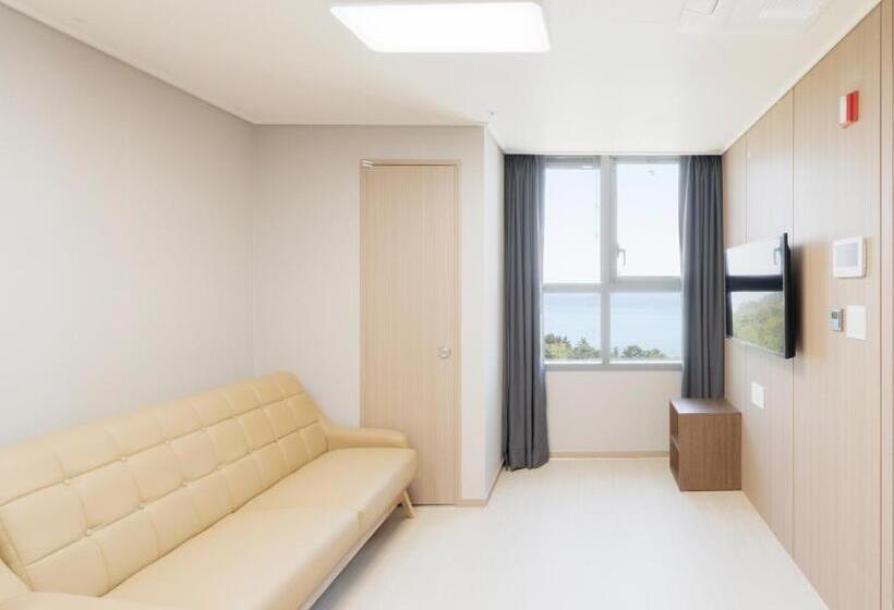 Номер Deluxe Вид на Море, Donghae Oceancity Residence