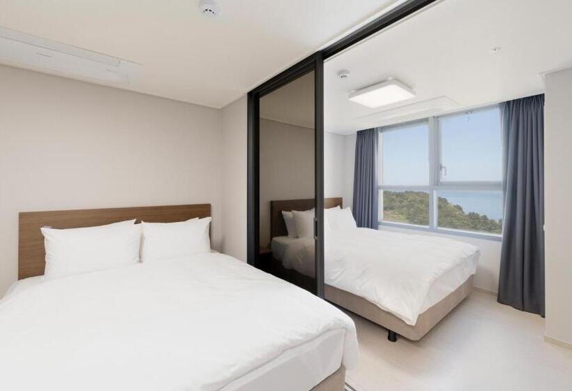 Номер Deluxe, Donghae Oceancity Residence