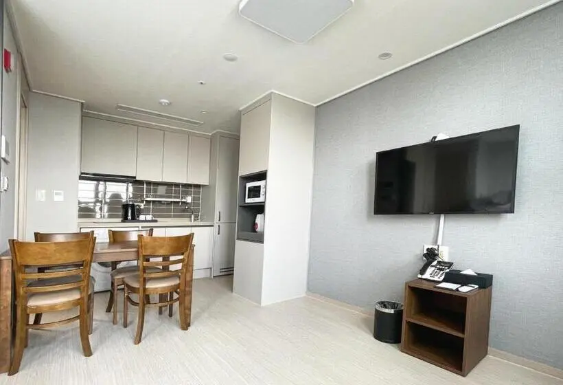 Deluxe-huone Kaupunkinäkymä, Donghae Oceancity Residence