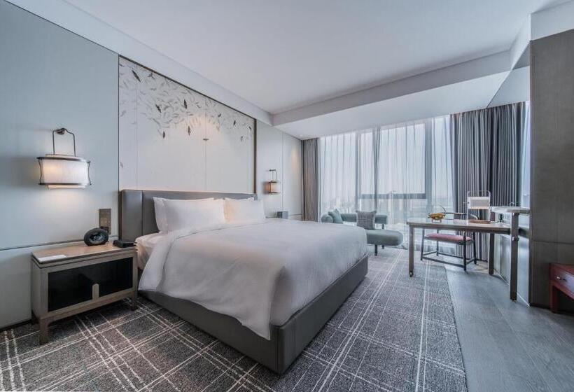 Büyük Çift Kişilik Yataklı Standart Oda, Hualuxe Xi An Chanba, An Ihg