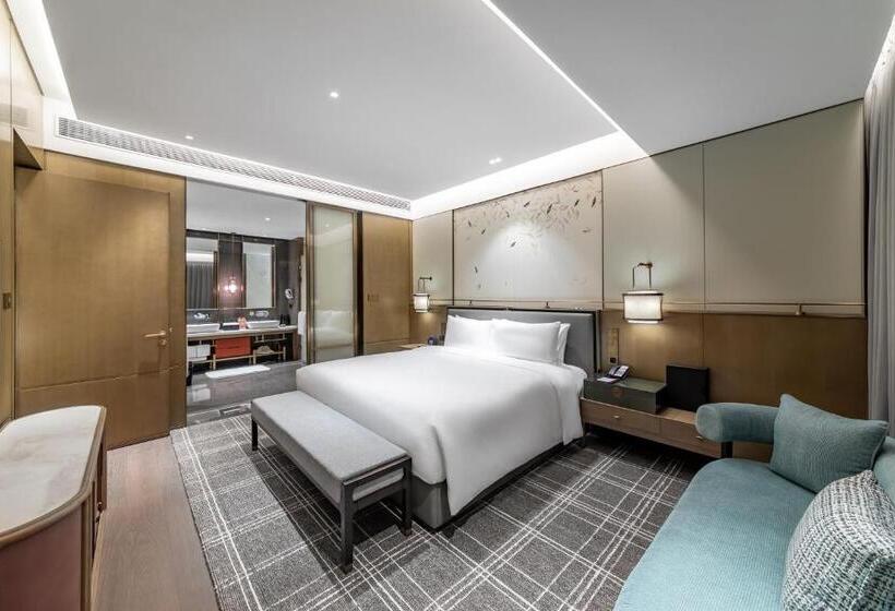 Büyük Çift Kişilik Yataklı Süit, Hualuxe Xi An Chanba, An Ihg