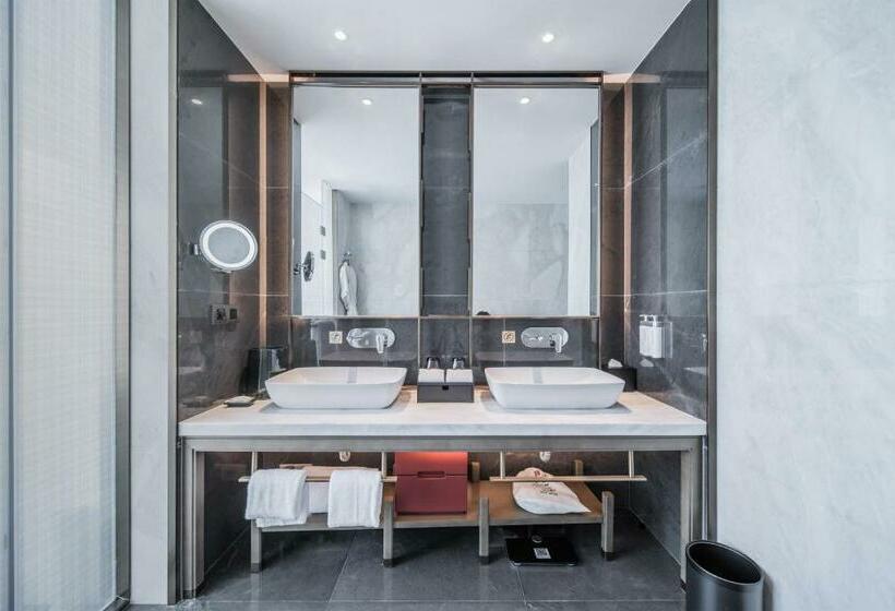 Büyük Çift Kişilik Yataklı Süit, Hualuxe Xi An Chanba, An Ihg