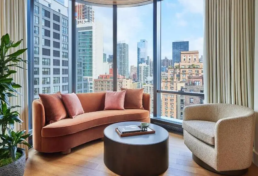 سوئیت با چشم‌انداز, Pendry Manhattan West