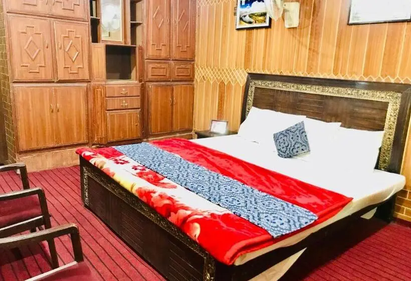 اتاق استاندارد با تخت بزرگ, Skardu Lodge