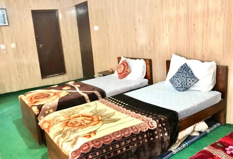 اتاق استاندارد سه نفره, Skardu Lodge