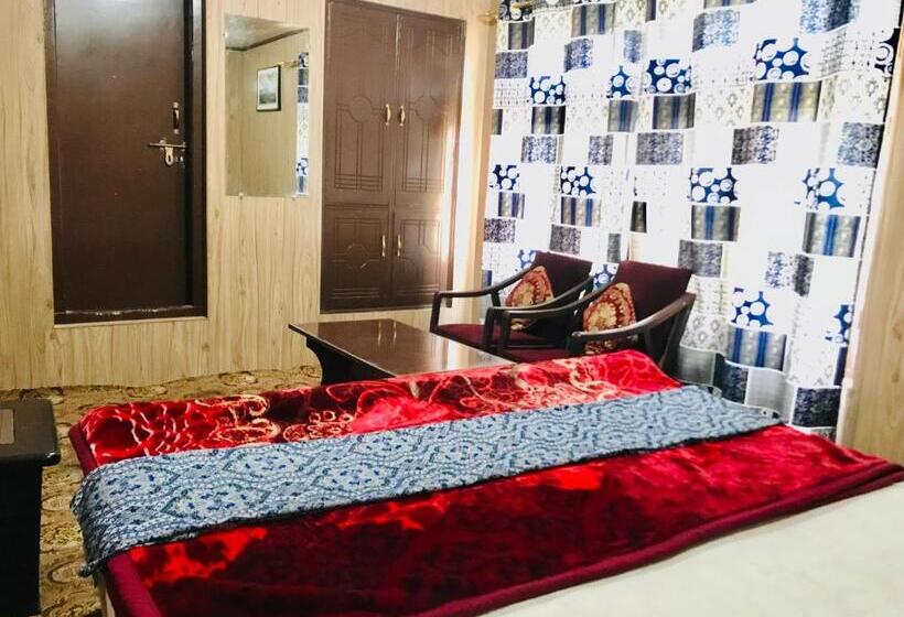 اتاق لوکس, Skardu Lodge