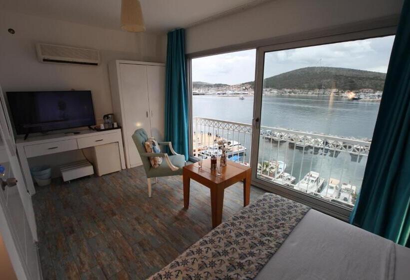 غرفة قياسية سرير كينج, Larimar Hotel Cesme