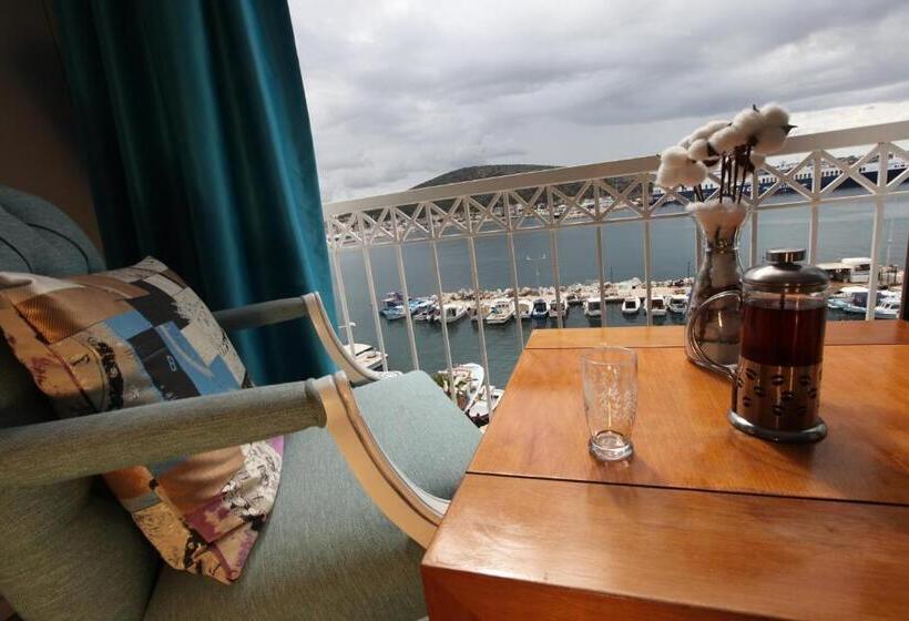 غرفة قياسية سرير كينج, Larimar Hotel Cesme