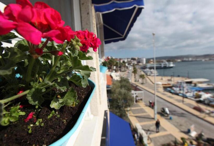 Triple Room Sea View, Larimar Hotel Cesme