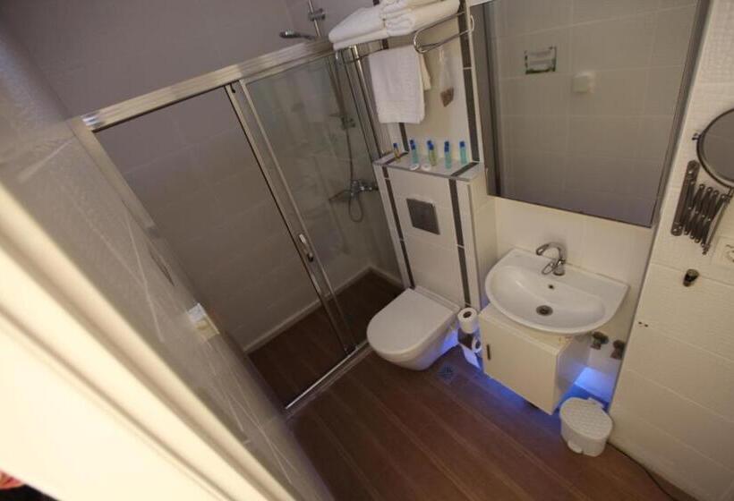 غرفة قياسية مطلّة علي البحر, Larimar Hotel Cesme