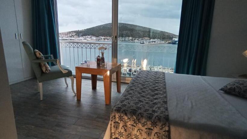 غرفة قياسية سرير كينج, Larimar Hotel Cesme