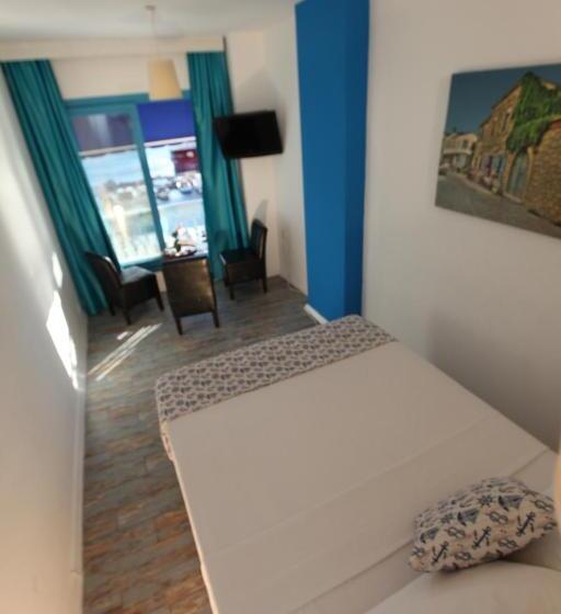 Triple Room Sea View, Larimar Hotel Cesme