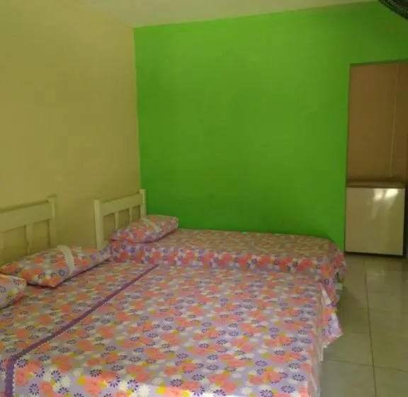 Quarto Triplo Standart, Pousada Umari