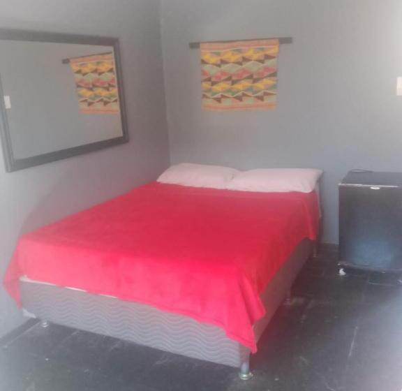 Standard Værelse, Tao