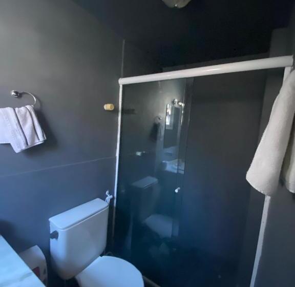 Standard Værelse, Tao