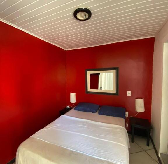 Standard Værelse, Tao