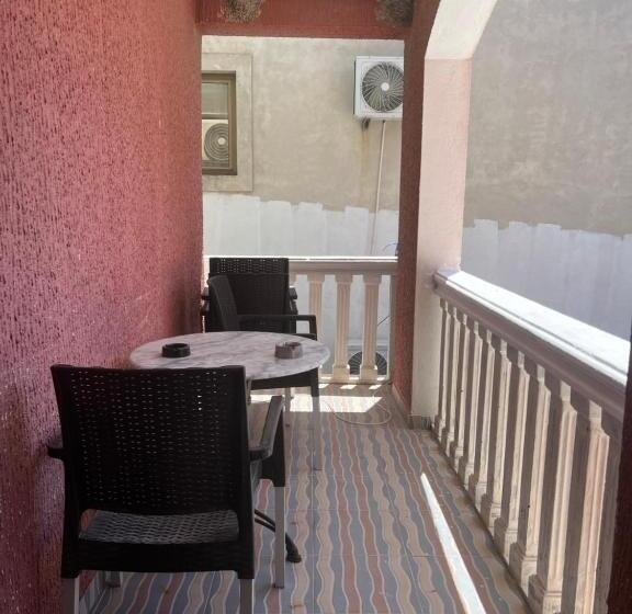 آپارتمان 1 خوابه با بالکن, Villa Ajša