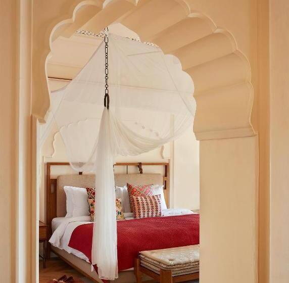 جناح مزود بجاكوزى, Six Senses Fort Barwara, Sawai Madhopur